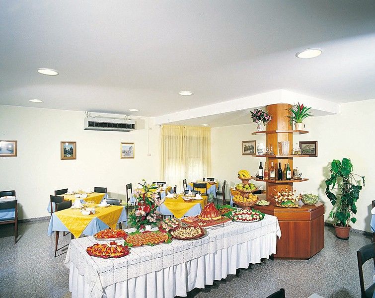 Hotel Capinera Rimini Exterior foto